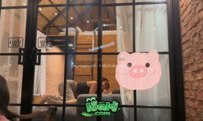 คลิปหลุด Onlyfans jeenzen ไปเที่ยวกับกลุ่มเพื่อนเก่าเมาแล้วเงี่ยน แอบเข้ามาเย็ดกันในห้อง แหกหีให้เย็ดบนโซฟา โครตเงี่ยนงานดีจริงงานนี้